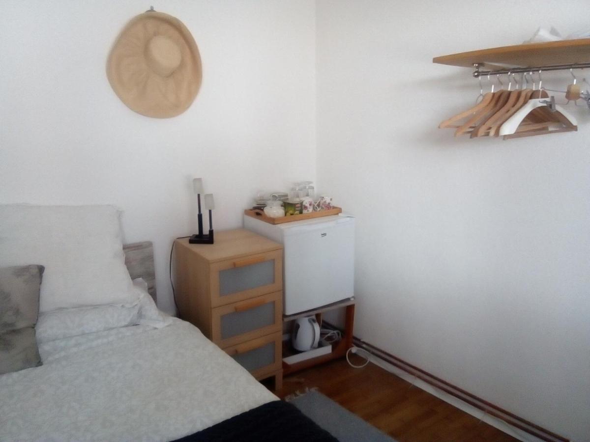 Guest Room At Number Nine オフリド エクステリア 写真